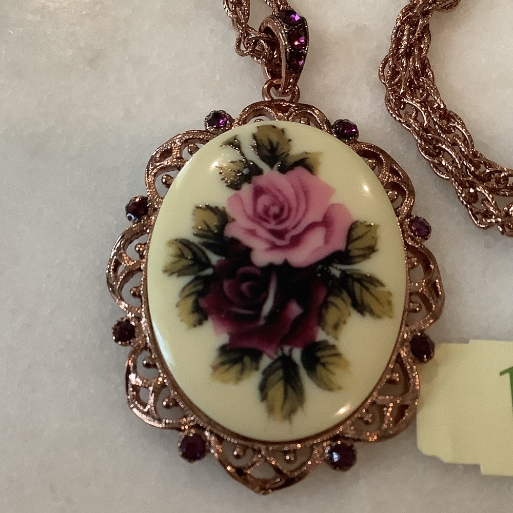 1928 Pink Rose Porcelain Pendant Necklace with Rose Gold Tone Chain, Brand New - Picture 2 of 4